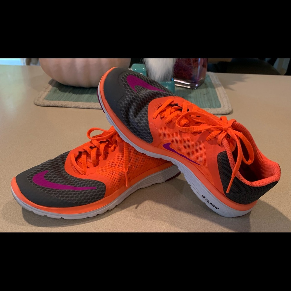 Bright Orange Nike FS Lite Run 3